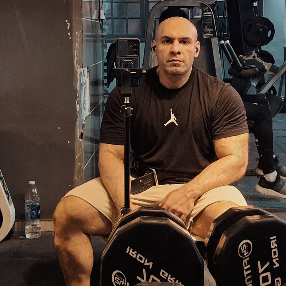 كابتن إسلام حسن